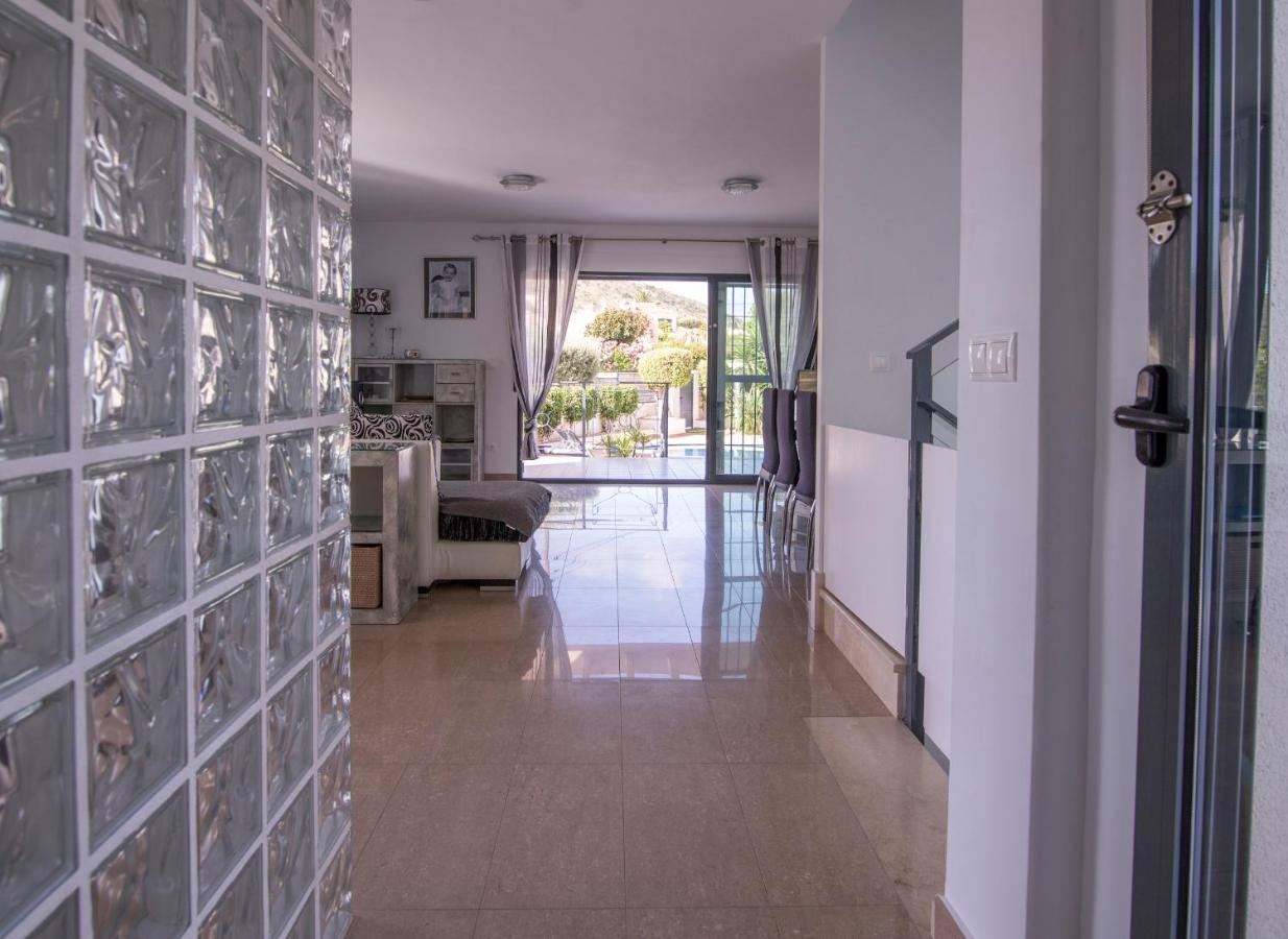Villa Moderna Con Piscina El Campello Eksteriør billede